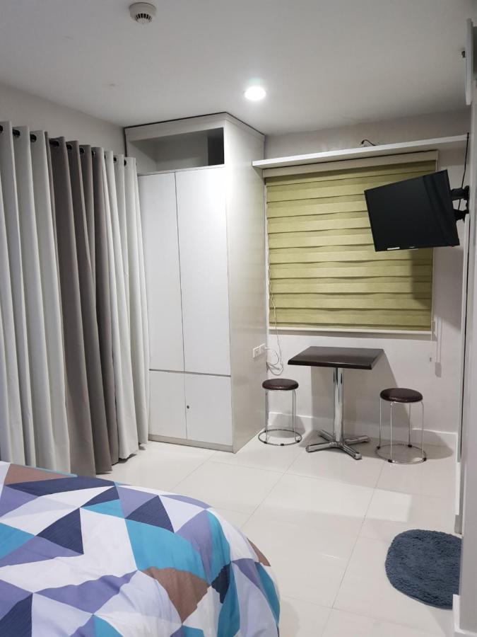 Skymagz 812 At Cityscape Residences Баколод Екстериор снимка